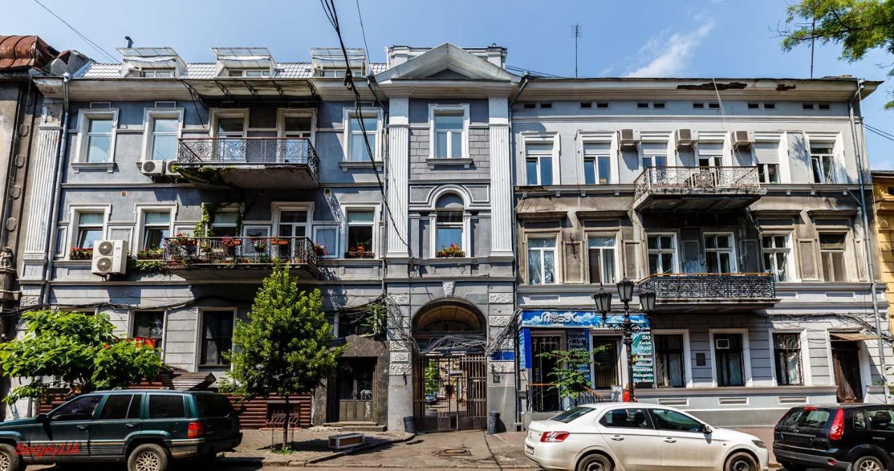 Apart Hotel Lyon D'Opera Odessa Dış mekan fotoğraf