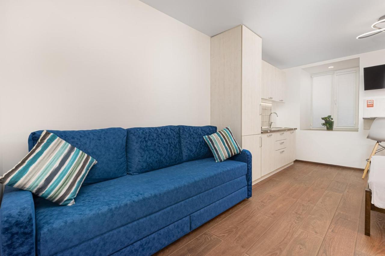 Apart Hotel Lyon D'Opera Odessa Dış mekan fotoğraf
